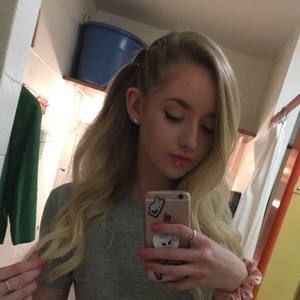 Meet your Posher, Savanah